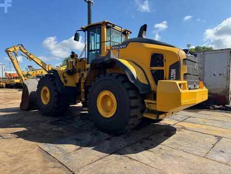 Chargeuse sur pneus 0 Volvo L 220 H ( WITH NEW TYRES ) (3)