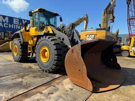 Chargeuse sur pneus 0 Volvo L 220 H ( WITH NEW TYRES ) (7)