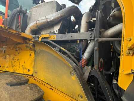 Chargeuse sur pneus 0 Volvo L 220 H (14)