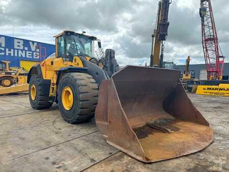 Chargeuse sur pneus 0 Volvo L 220 H (7)