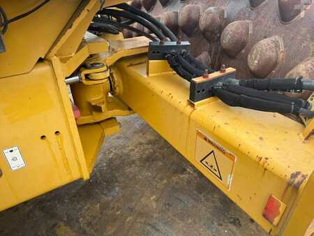 Caterpillar CAT CP 533 E