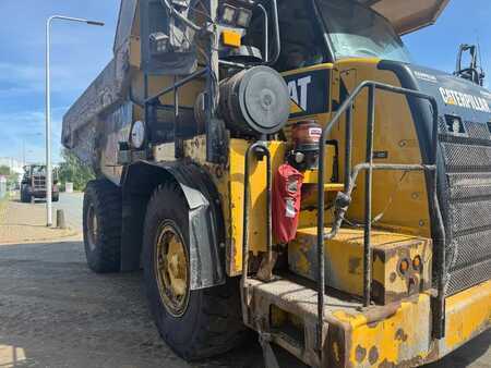 Wywrotki gąsienicowe 0 Caterpillar CAT 770 ( GERMAN MACHINE ) (15)