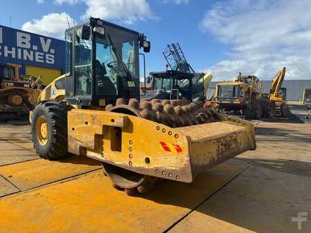Single drum compactors 0 Caterpillar CP 76 (7)