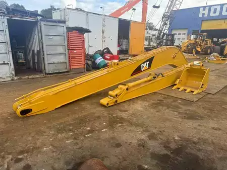 Altri 0 Caterpillar 330 long reach boom 18m (3)