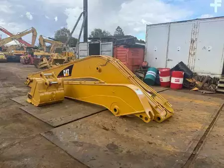 Altri 0 Caterpillar 330 long reach boom 18m (4)