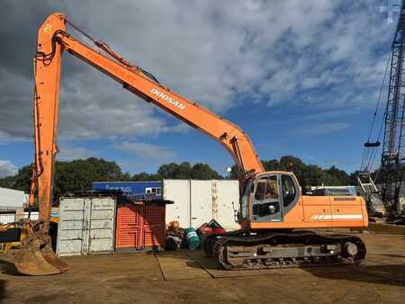 Ostatní 0 Doosan DX 300 LC ( 4.690 original hours 18M long reach ) (2)