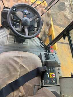 Single drum compactors 0 Caterpillar CP 76 (17)