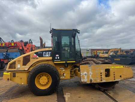 Single drum compactors 0 Caterpillar CP 76 (6)