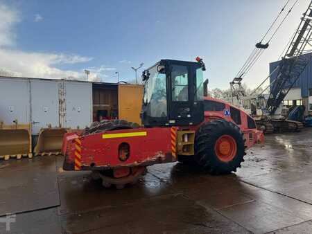 Bandenwalsen 0 Caterpillar CP 74 (2)