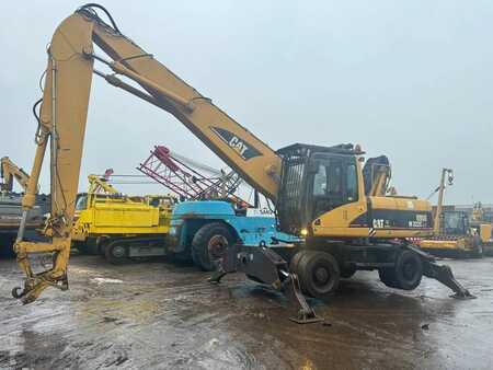 Materiel handler 0 Caterpillar M 322 C (2)