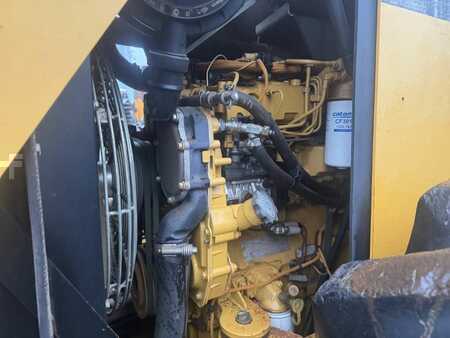 Enkelt tromlekomprimator 0 Caterpillar CP 533 E (13)