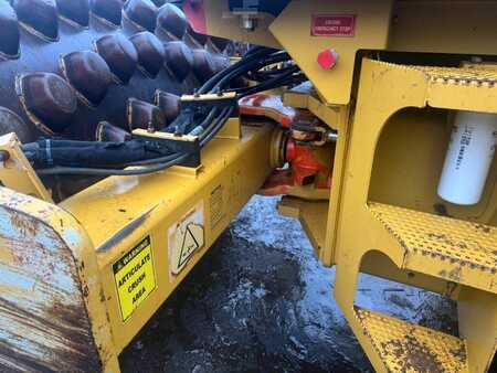 Enkelt tromlekomprimator 0 Caterpillar CP 533 E (9)