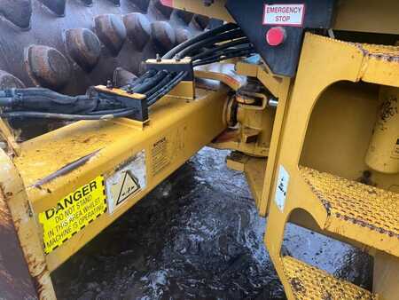 Enkelt tromlekomprimator 0 Caterpillar CP 533 E (10)