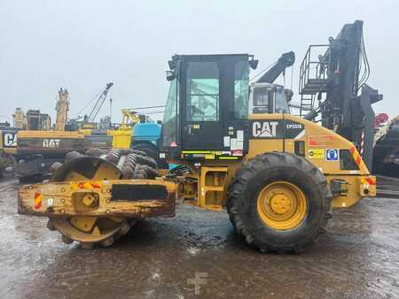 Enkelt tromlekomprimator 0 Caterpillar CP 533 E (2)