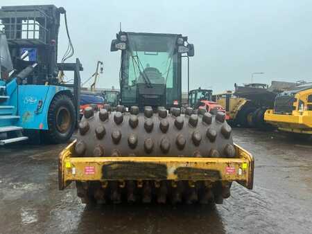 Enkelt tromlekomprimator 0 Caterpillar CP 533 E (7)