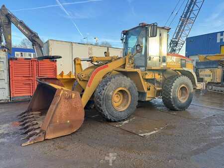 Chargeuse sur pneus 0 Caterpillar 938 G (1)