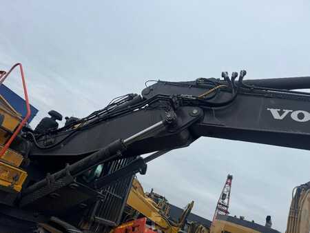 Pelles sur chenilles 0 Volvo EC 300 EL (19)