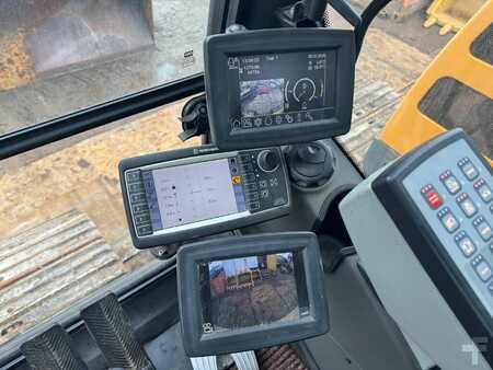 Hydraulic Excavators 0 Liebherr R926 compact FULL OPTION (20)