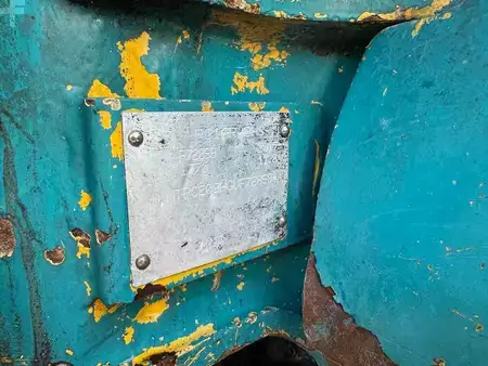 Minibagry 0 Komatsu PC 16 R-3HS (17)