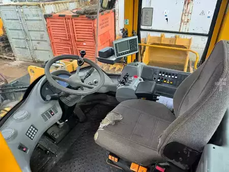 Hjullastare 0 Volvo L 120 E (14)