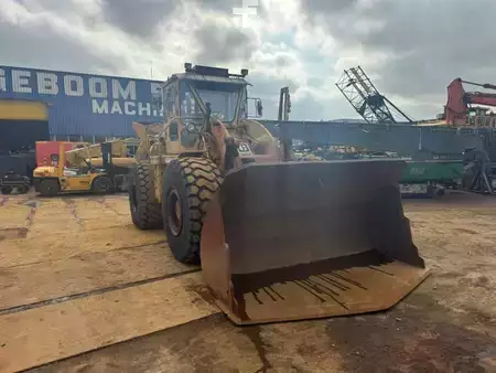 Carregadeira de rodas 0 Caterpillar 966 C (2)