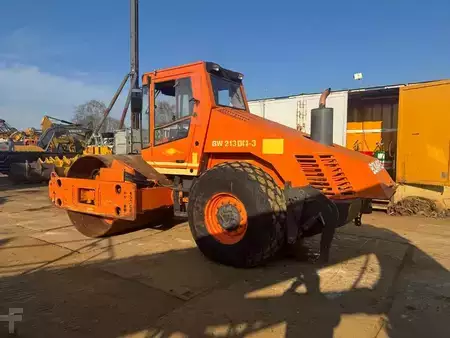 Walce  0 BOMAG BW 213 D H-3 (3)