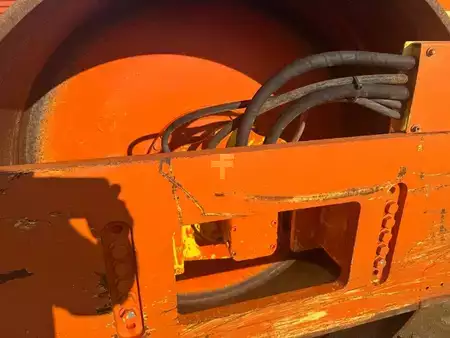 Walce  0 BOMAG BW 213 D H-3 (8)