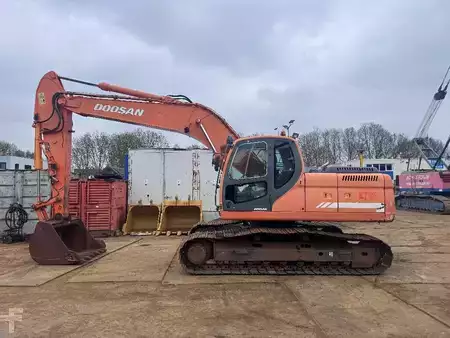 Bæltegraver 0 Doosan DX 225 LC (1)