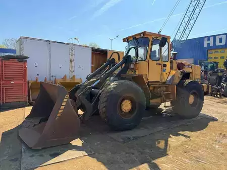 Pale Gommate 0 Volvo L 90 (1)