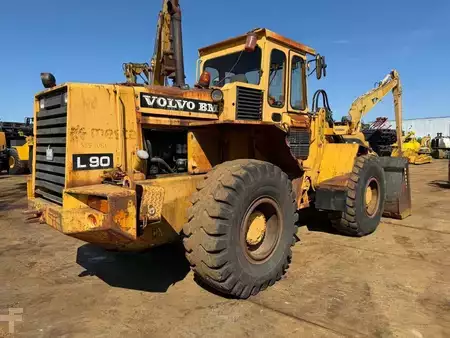 Pale Gommate 0 Volvo L 90 (4)