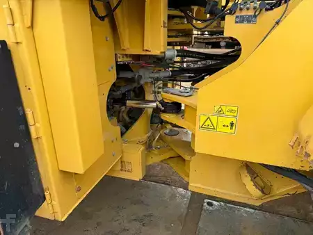 Wielladers 0 Caterpillar 966 K (11)