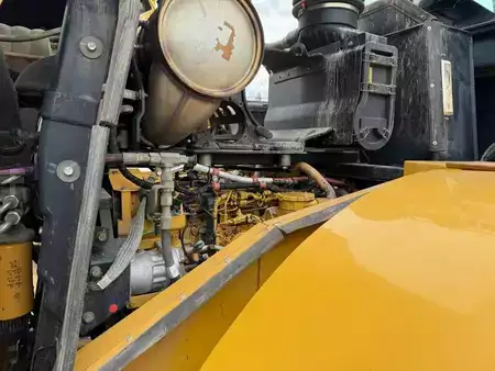 Wielladers 0 Caterpillar 966 K (15)
