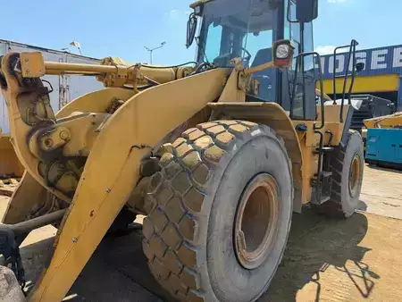 Pale Gommate 0 Caterpillar 962 G (7)