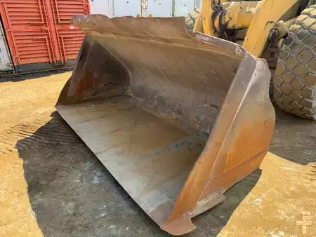 Pale Gommate 0 Caterpillar 962 G (8)