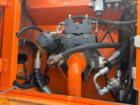 Pelle sur pneus 0 Doosan DX 210 W (8)