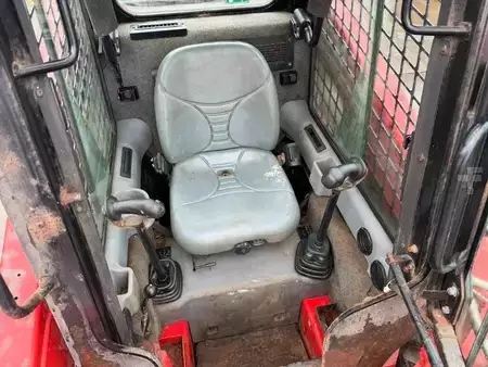 Mini-carregadeira 0 Manitou 1350 R (10)