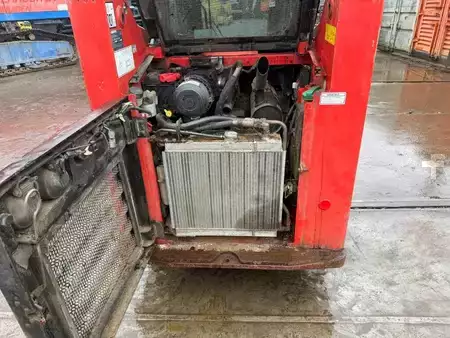 Mini-carregadeira 0 Manitou 1350 R (9)