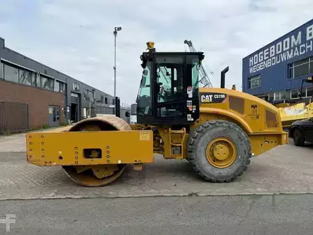 Landfill compactors  0 Caterpillar CS78B TRIMBLE GPS INCL (1)