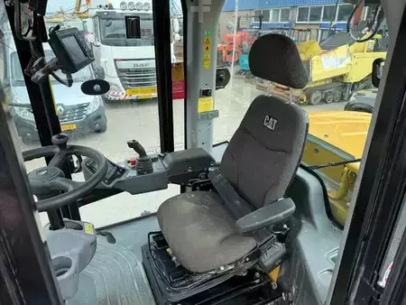 Landfill compactors  0 Caterpillar CS78B TRIMBLE GPS INCL (13)