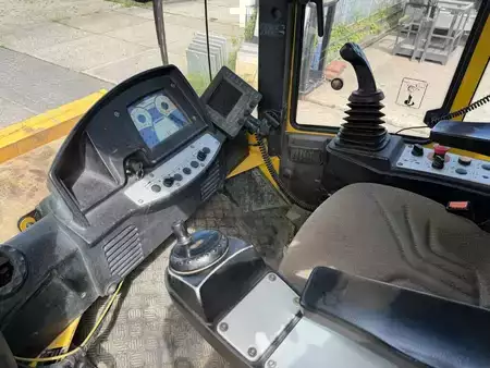 Walce  0 BOMAG BW 213 D H-4 BVC (11)