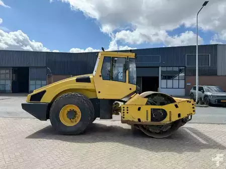 Walce  0 BOMAG BW 213 D H-4 BVC (5)