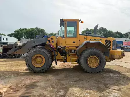 Pyöräkuormaajat 0 Volvo L 120 E (1)