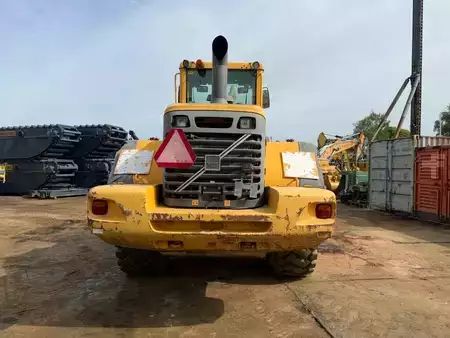 Pyöräkuormaajat 0 Volvo L 120 E (4)