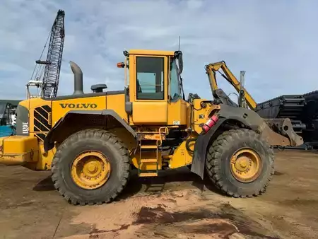 Pyöräkuormaajat 0 Volvo L 120 E (6)