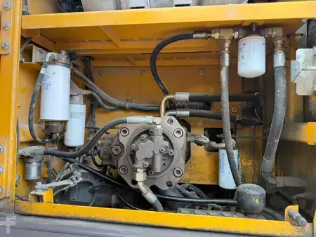 Rupsgraafmachines 0 Volvo EC 300 EL (13)
