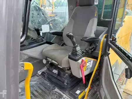 Rupsgraafmachines 0 Volvo EC 300 EL (17)