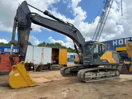 Rupsgraafmachines 0 Volvo EC 300 EL (2)