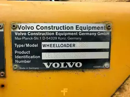 Kolové nakladače 0 Volvo L 30 GS (10)