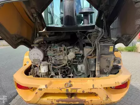 Kolové nakladače 0 Volvo L 30 GS (11)