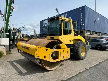 Enkelt tromlekomprimator 0 BOMAG BW 213 D H-4 (2)